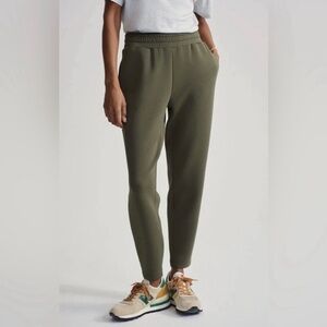 Varley Doublesoft The Slim Pant in Olive Night sz. XS